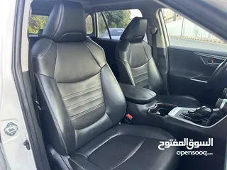  19 تويوتا راف فور ليميتد هايبرد موديل 2019 فل كامل أعلى صنف مع بانوراما للبيع