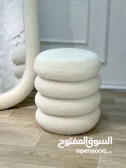  2 كراسي تسربحة وتواليت.من اجمل مايكون .وأحدث موديل