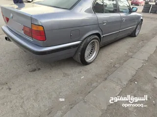  1 سياره 520للبيع جنط البينا معرض فتحه كهربا قير عادي  متور2000 السياره حيلها صلاة النبي