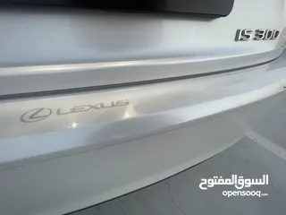  12 Lexus IS 300 2018 لكزس اي اس نظيفة جداً