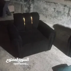  5 طقم كنب 7مقاعد بحالة ممتازة