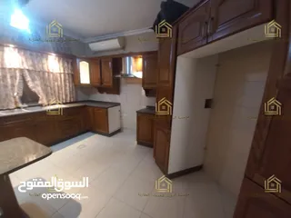  13 شقة مميزة - خلدا - 3نوم 1ماستر - 220م - بإطلالــــه مميزة - قرب الخدمات - موقع هادئ ومميز