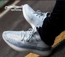  7 Yeezy Cloud-white 350v2 Size: 42 3/4 EUR Used condition / Authentic / Bought on release date