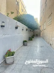  17 شقة 150 متر ضاحية الامير حسن
