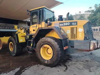  2 جرافه كوماتسو للبيع موديل 2006 380 داش فايف