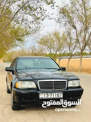  8 Mercedes C180 2000