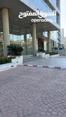  21 مجمع تجاري  ضخم جدا  للبيع في أفضل مواقع خلدا موقع حيوي ممتاز