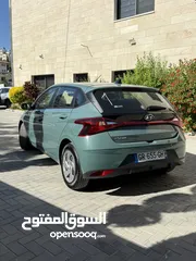  13 هونداي i20 ترخيص 2023 محرك 1000 بنزين/بطاريه مساعده 48v جير أوتوماتيك