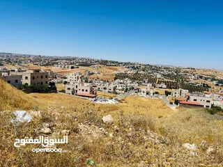  4 ارض ذات اطلالة عالية بانورامية في شفا بدران عيون الذيب . قطعة ارض 502 م تقع على 3 شوارع للبيع