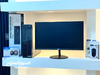  4 متوفر الان اجهزه  كمبيوترات مع شاشات جديده بلكرتونه بمواصفات قويه فقط ب 99 دينار