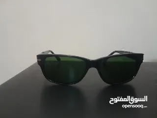  4 للبيع نظارات persol الاصليه الفاخره جديده بشكل كلاسيكي made in Italy