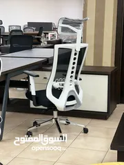  4 كرسيك بيعكس شخصيتك! كراسي فاخرة بتصميم أوروبي مريح وجودة عالية مسند رأس – دعم للظهر – قاعدة كروم قوي