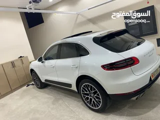  9 للبيع PORSCHE Makan S Full Option موديل 2016