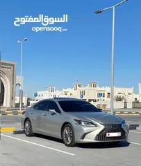  3 Lexus ES 350 2019