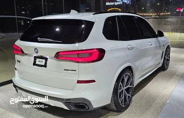  2 BMW X5 45e Plugin Hybrid  2023