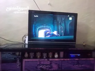  8 شاشه شارب 32 بوصه بحاله ممتازه وعلى الفحص