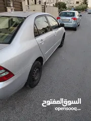  1 تويوتا كورولا 2004 وارد الخليج خصوصي اصلي 1.8 cc تب نضافه والبيع مع الرقم
