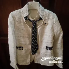  5 فساتين بحال الجديد بلبسو من عمر 7 لااا 10 سنوات  سعر القطعه 5 دنانير يوجد خدمة توصيل