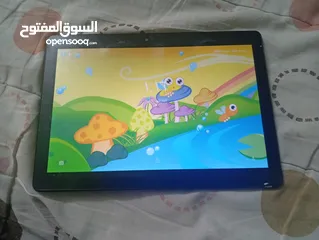  9 ايباد نوعه m25 شبه جديد مستعمل ايام كل اغراضو معو ومعه لزقه للشاشه  وشاحن وكفر حمايه