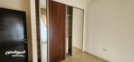  5 شقة غير مفروشة في دير غبار  ( Property 39138 ) سنوي فقط