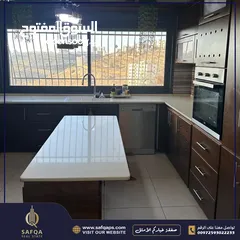  3 شقة شبه أرضية مع ساحة خارجية واطلالة للبيع في الارسال / عقار رقم : B1850
