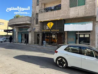  3 إعلان رقم 1  مخازن عدد 2 للإيجار   إعلان رقم 2  غرفه مع حمام فقط للايجار