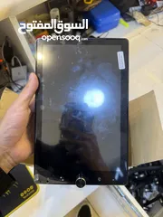  5 شاشه جديده غير مستخدمه شتريتها وبعت السياره بعد سبوع شتريتها 250 دينار لسا جديده ما تركبت ابدا ابدا