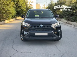  8 TOYOTA RAV4 HYBRID 2021 XLE