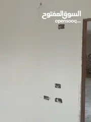  25 فني كهرباء منزلية  تحت إشراف هندسي