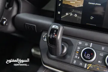  24 Land Rover Defender 2024 Hse  Black Edition Plug in hybrid   السيارة وارد و كفالة الشركة