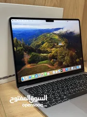  3 MacBook Air 2022/ M2-Chip/ 256 SSD/ 8RAM