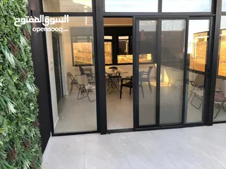  12 شقة فاخرة للبيع مع روف ومطبخ رامب