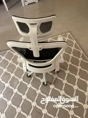  2 Black and white chair
