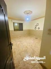  11 شقه للايجار