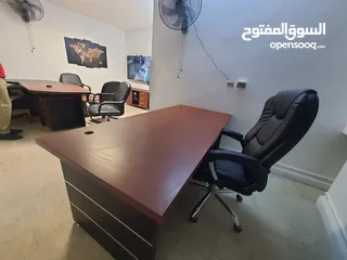 4 مكتب مع كرسي مدير