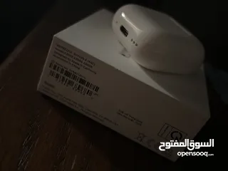  2 AirPods 4 Active Noise Canceling (ANC)