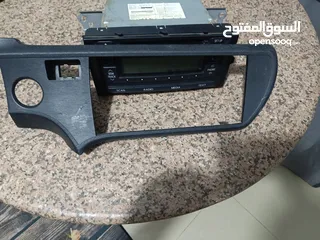  17 اضويه اثنين واحد تويوتا وواحد هونداي ومسجلات اثنين واحد منهم مع فريم للبيع بسعر مغري جداً