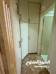  12 شقة مميزة - خلدا - 4نوم 1ماستر - 300م داخلي - ارضية مع ترسات وحديقة بمساحة 400م - قرب الخدمات