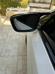  30 الحبه المميزه بلون الأبيض اللؤلؤي المميز للبيع على(الكاش فقط) Bmw 530e 2022 M