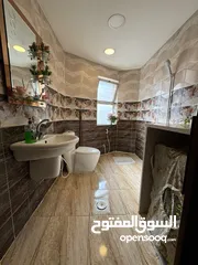  12 شقه للبيع في القويسمة ط 1