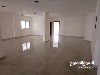  19 طابق كامل للأجار تجاري/ صناعات خفيفه مقابل مخابز جواد على الأتوستراد مباشره