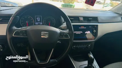  3 سيات ارونا fr سيارة بحالة الوكالة  البيع كاش فقط وبسعر مغري