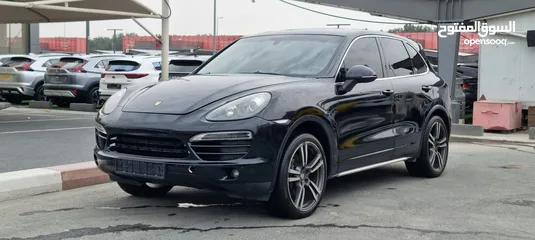  3 PORSCHE CAYENNE GTS V6 3.6L GCC GOOD CONDITION OUTSID AND INSIDE