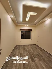  4 شقه جديده طابق ثالث هندسي يوجد مصعد سوبر ديلوكس