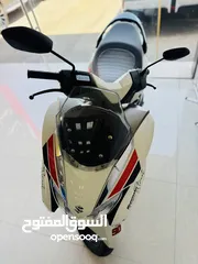  4 سكوتر سوزوكي بيرجمان زيرو عداد الفين بفقط بحال الشركة ولا نقر