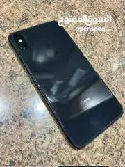  3 iPhone Xs 265gمستعمل في حالة ممتاز ولدينا المزيد