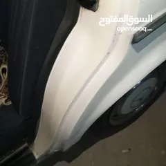  17 مرسيدس e200 للبيع مع الرقم ( رقم الهاتف في داخل )