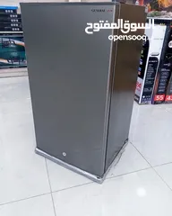  1 ثلاجة ناشونال  لون سلفر مني بار