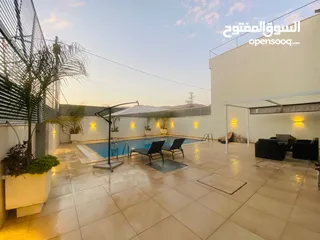  14 Deluxe Villa in Jericho