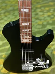  1 Ltd bass guitart